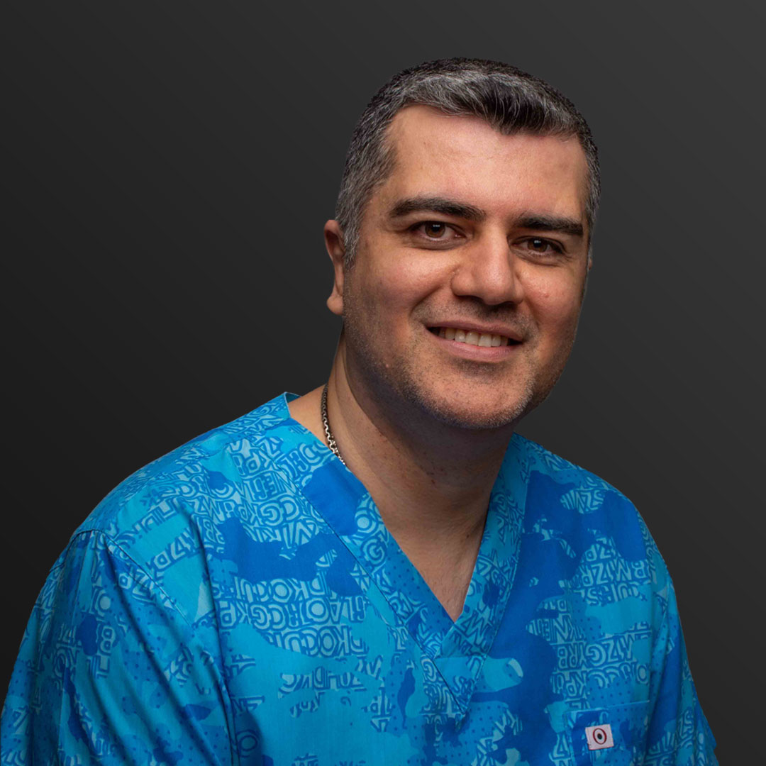 علیرضا شکروی